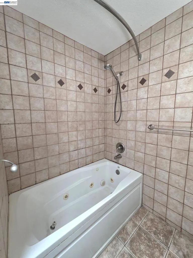 409 Avalon Way Suisun City, CA 94585