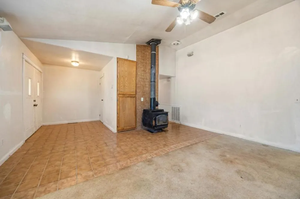 1633 New Long Valley Road Clearlake Oaks, CA 95423