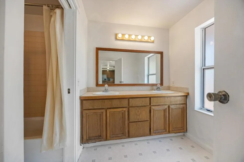 1633 New Long Valley Road Clearlake Oaks, CA 95423