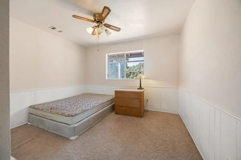 1633 New Long Valley Road Clearlake Oaks, CA 95423