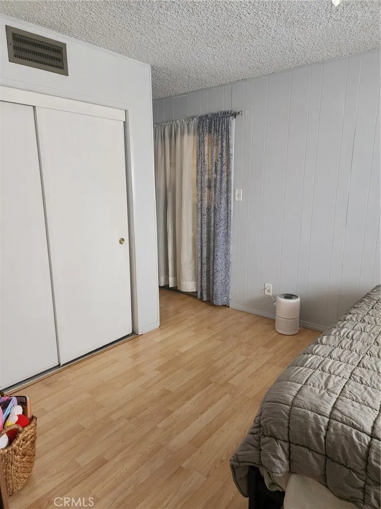 10883 Vinedale Sun Valley, CA 91352