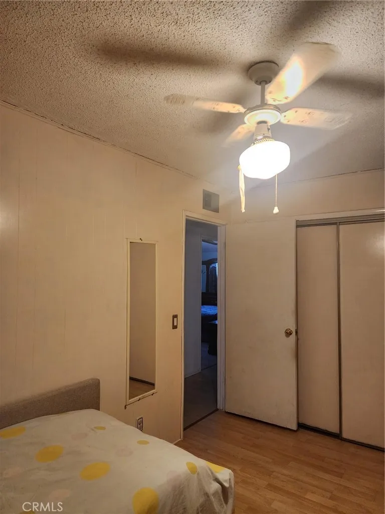 10883 Vinedale Sun Valley, CA 91352