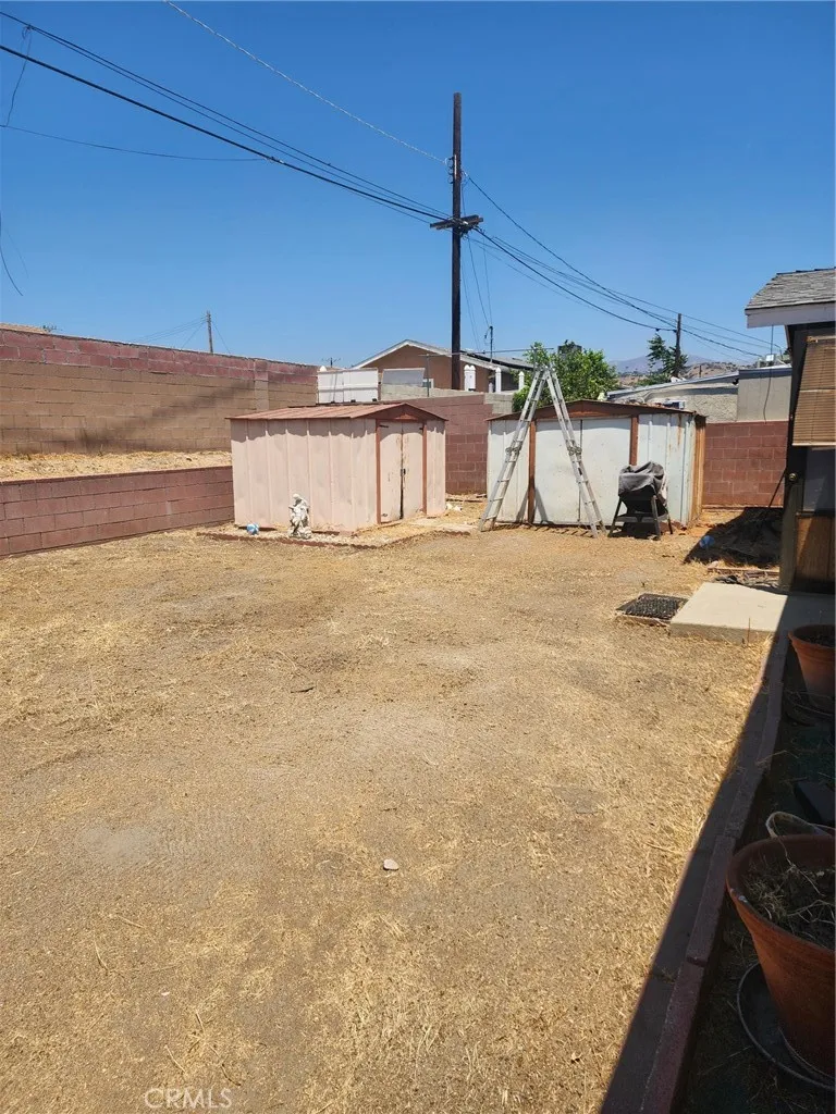 10883 Vinedale Sun Valley, CA 91352