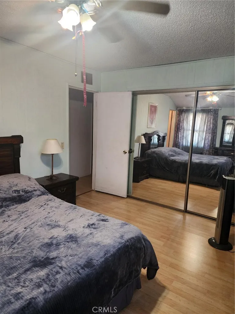 10883 Vinedale Sun Valley, CA 91352