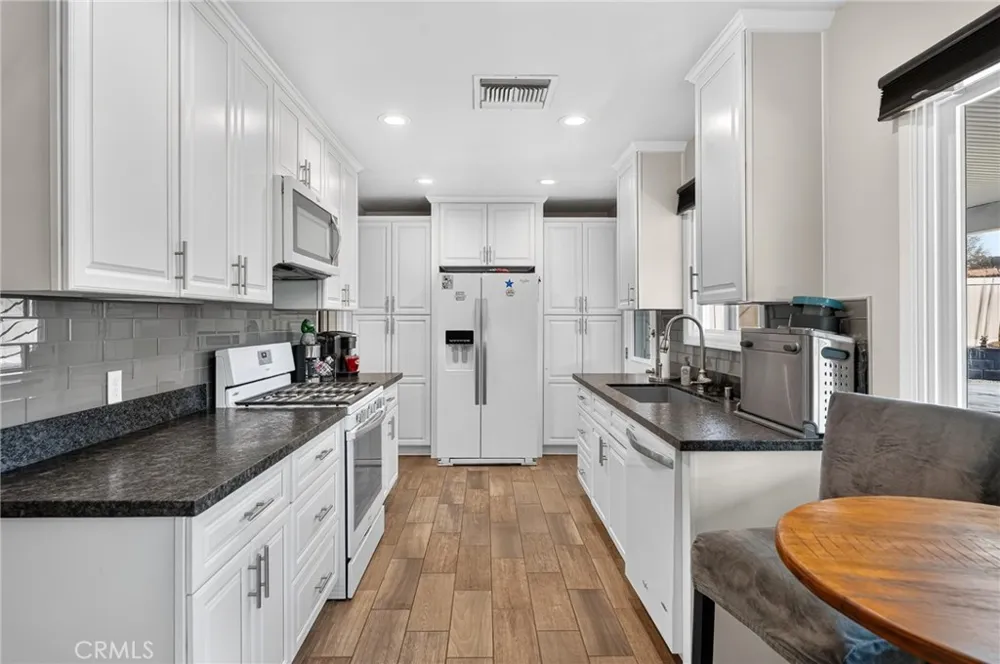 230 E Pioneer Redlands, CA 92374