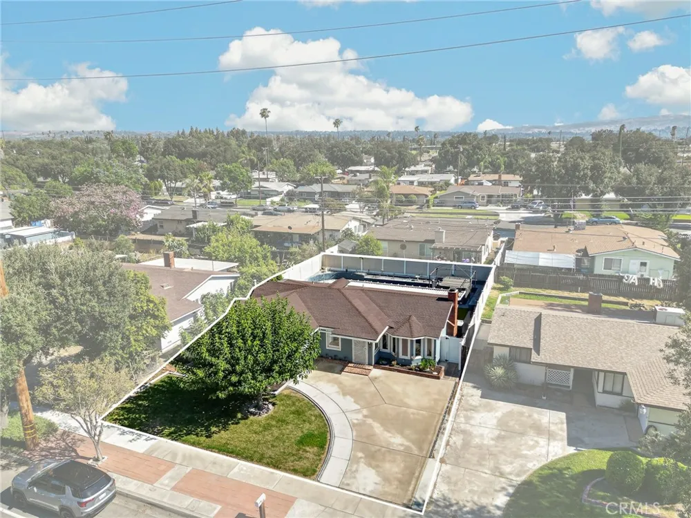 230 E Pioneer Redlands, CA 92374