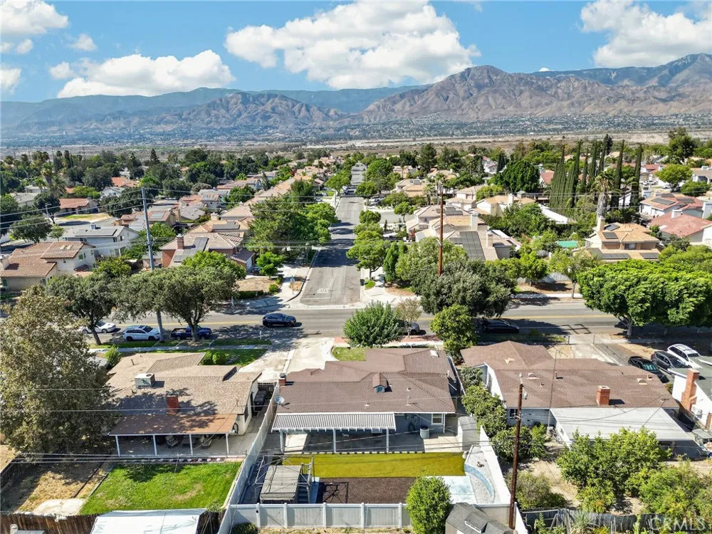 230 E Pioneer Redlands, CA 92374