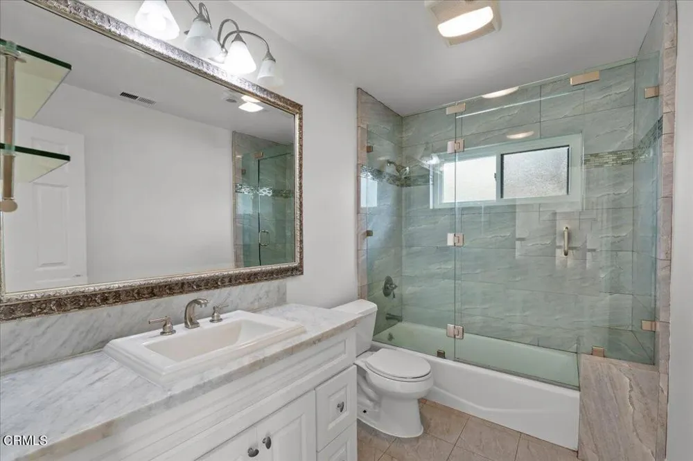 2222 Pier Avenue Santa Monica, CA 90405