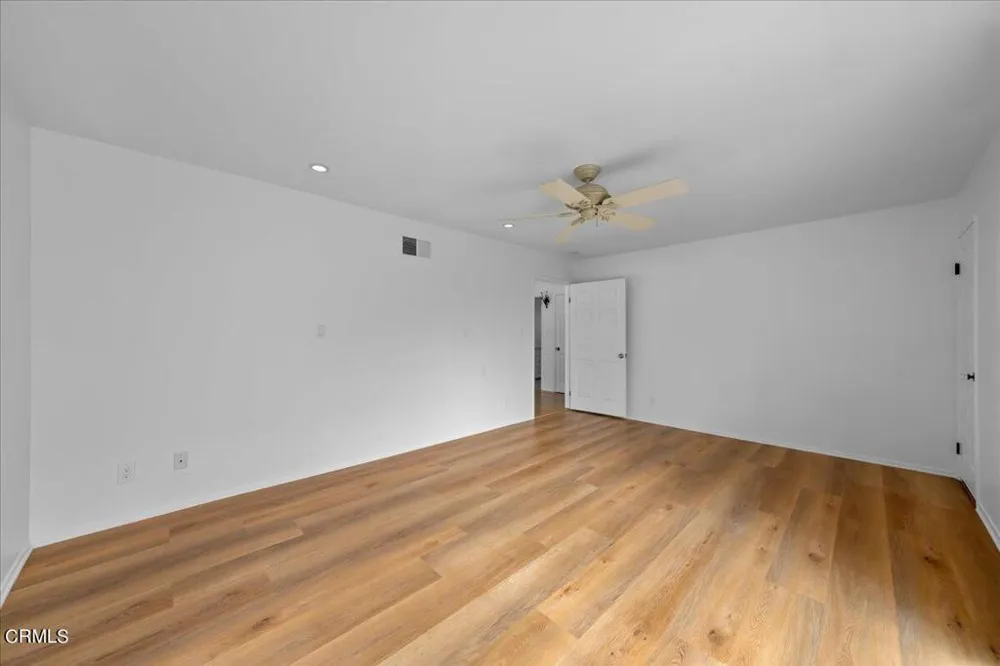 2222 Pier Avenue Santa Monica, CA 90405