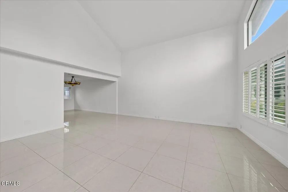 2222 Pier Avenue Santa Monica, CA 90405