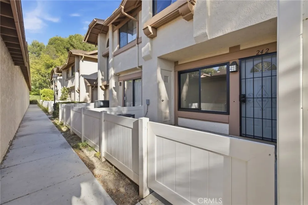 2351 Sutter Way #242 Fullerton, CA 92833