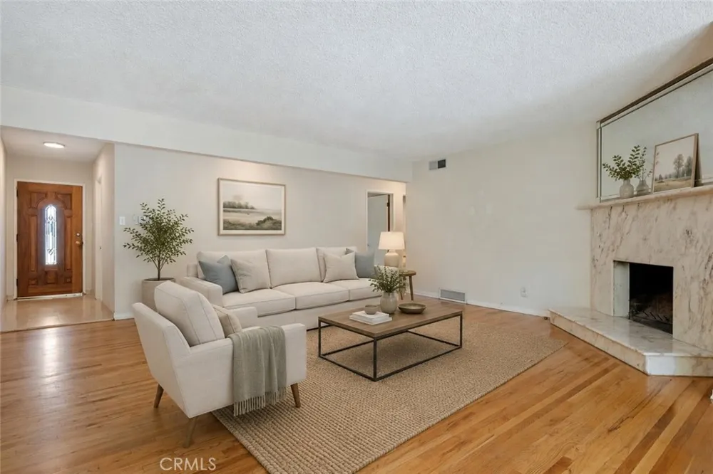 6217 Van Noord Avenue Van Nuys, CA 91401