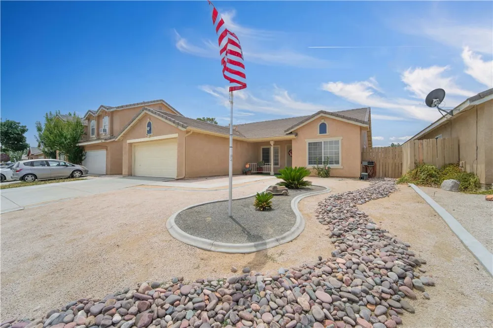 3788 Bottlebrush Rosamond, CA 93560