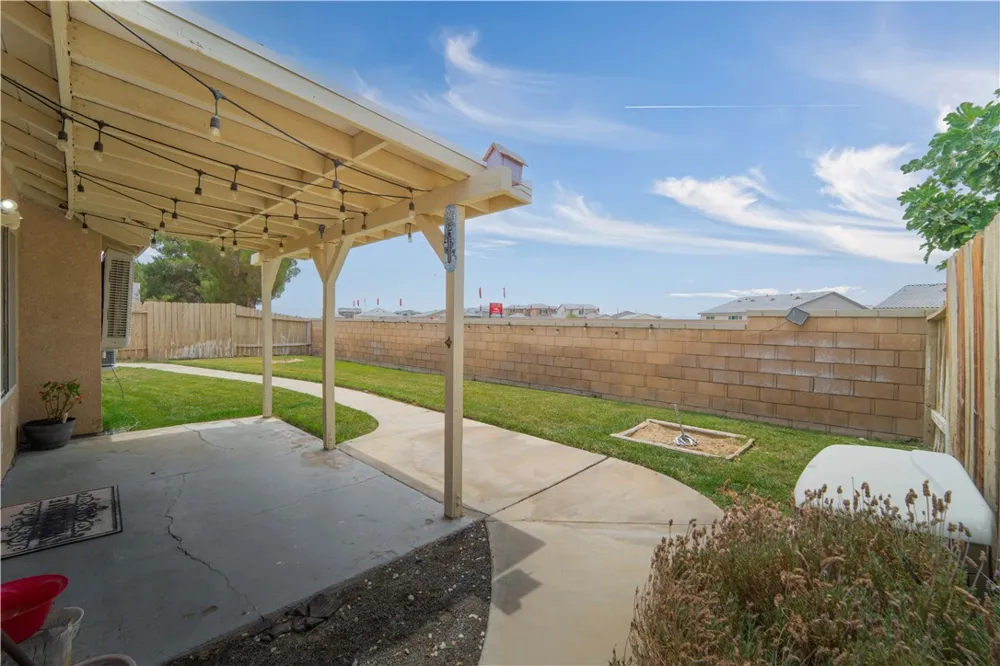 3788 Bottlebrush Rosamond, CA 93560