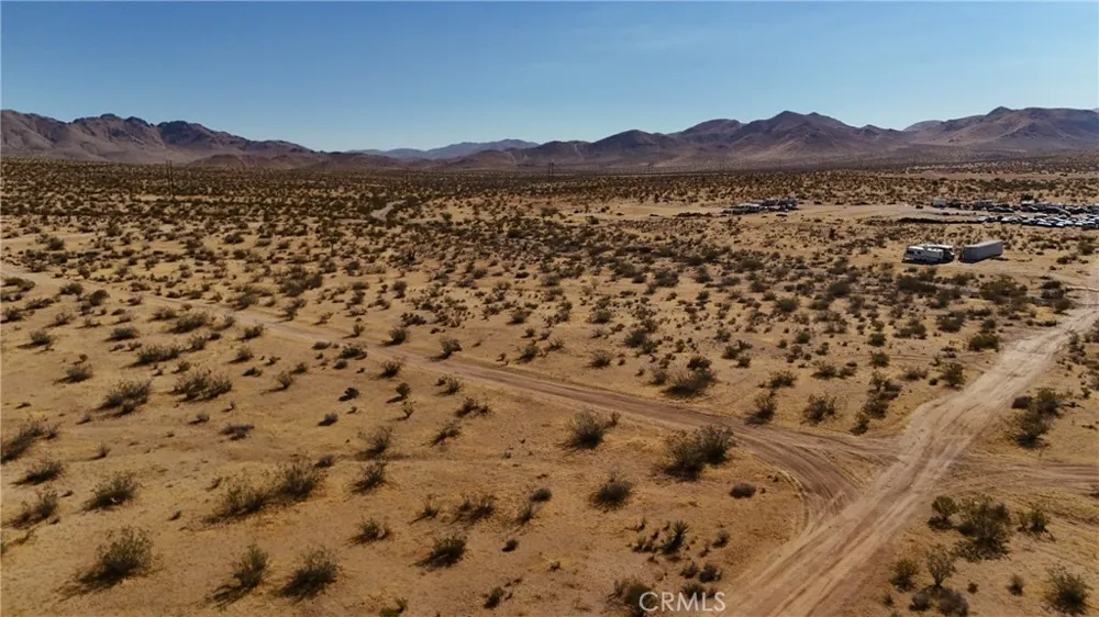 747 Langley Street Apple Valley, CA 92307