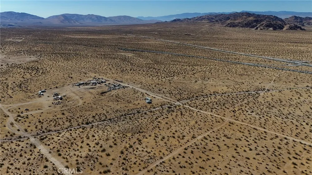 747 Langley Street Apple Valley, CA 92307