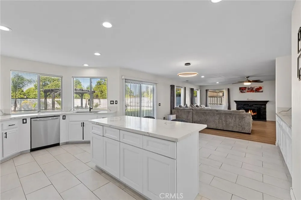1143 Belridge Place Corona, CA 92881