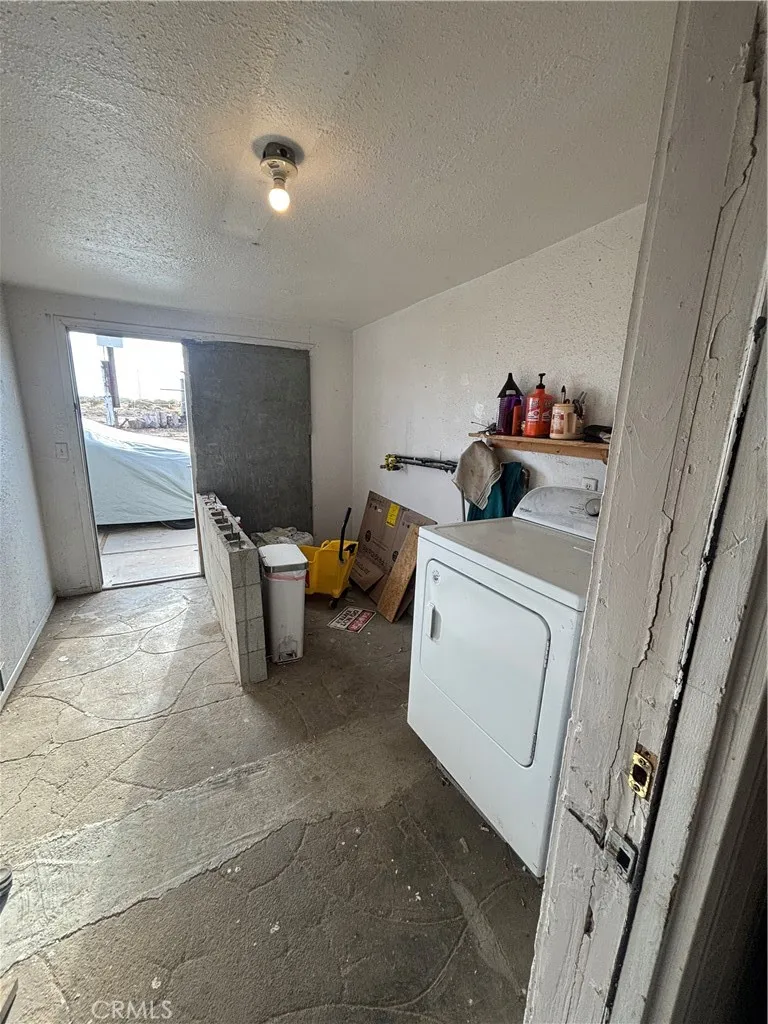 15026 RICHMOND AVENUE Victorville, CA 92394