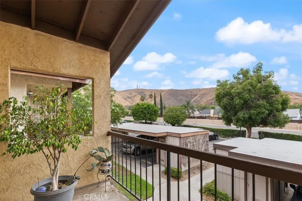 3252 Little Mountain #D San Bernardino, CA 92405