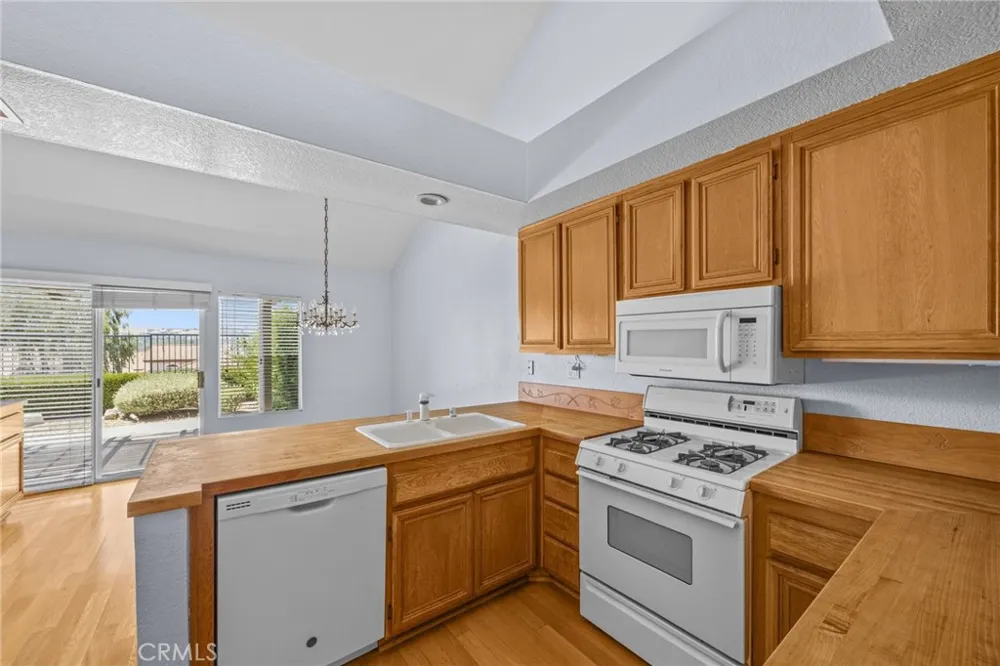 27353 Paseo Ravenna #35 San Juan Capistrano, CA 92675