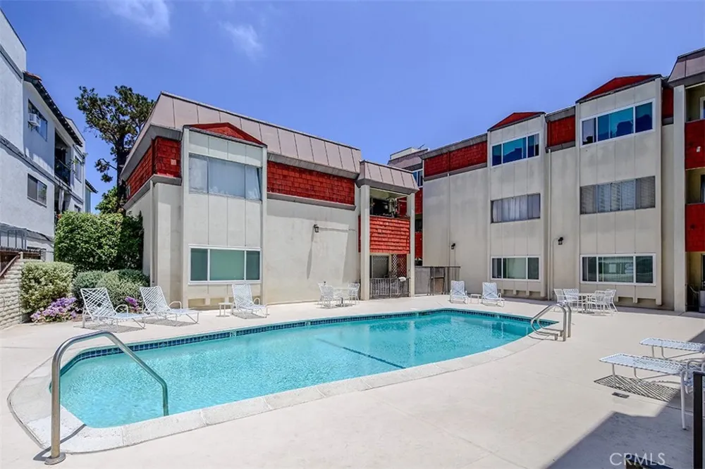 5651 Sumner #109 Culver City, CA 90230