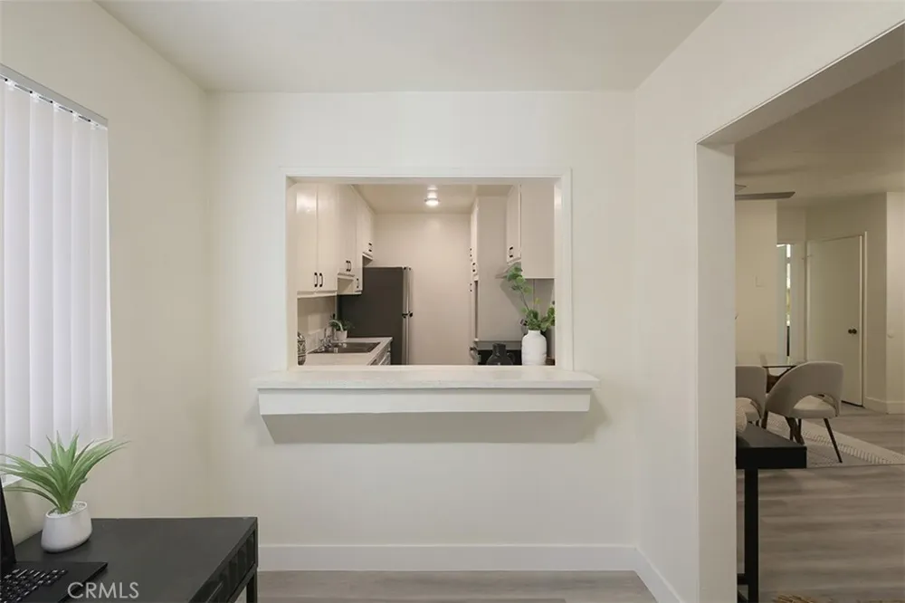 5651 Sumner #109 Culver City, CA 90230