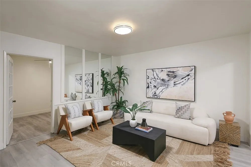 5651 Sumner #109 Culver City, CA 90230