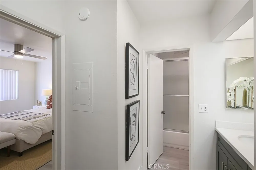 5651 Sumner #109 Culver City, CA 90230
