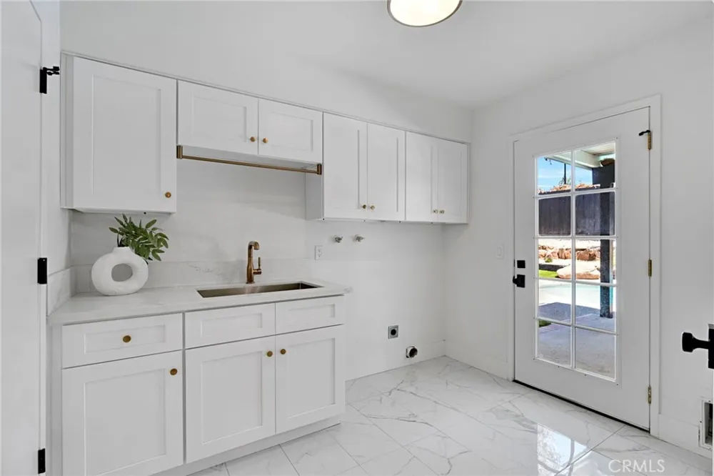 7442 Tahan Fresno, CA 93711