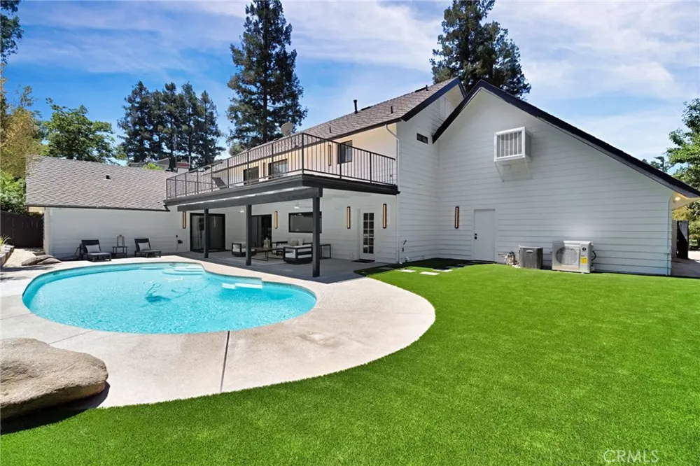 7442 Tahan Fresno, CA 93711