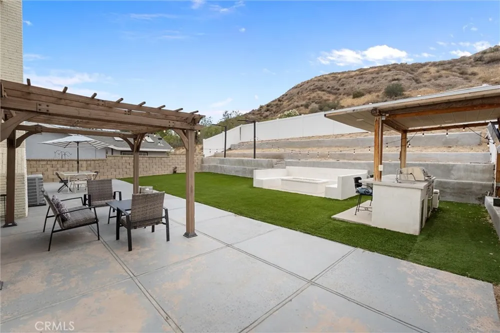 29315 Abelia Rd Canyon Country, CA 91387