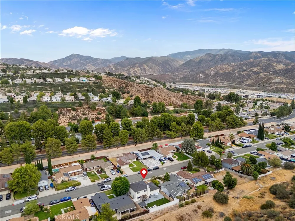 29315 Abelia Rd Canyon Country, CA 91387