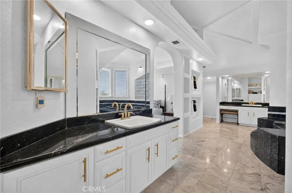 17943 Highlands Ranch Poway, CA 92064