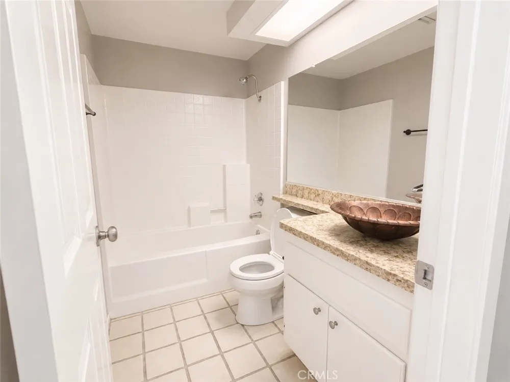 11486 Cardiff Lane Loma Linda, CA 92354