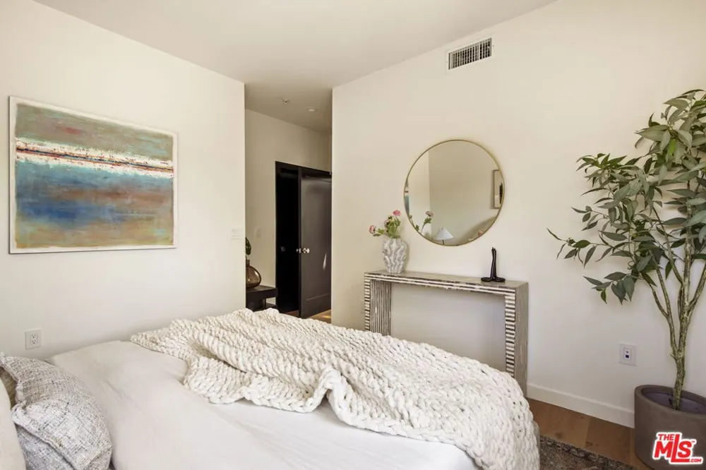 4180 Duquesne Avenue #3 Culver City, CA 90232