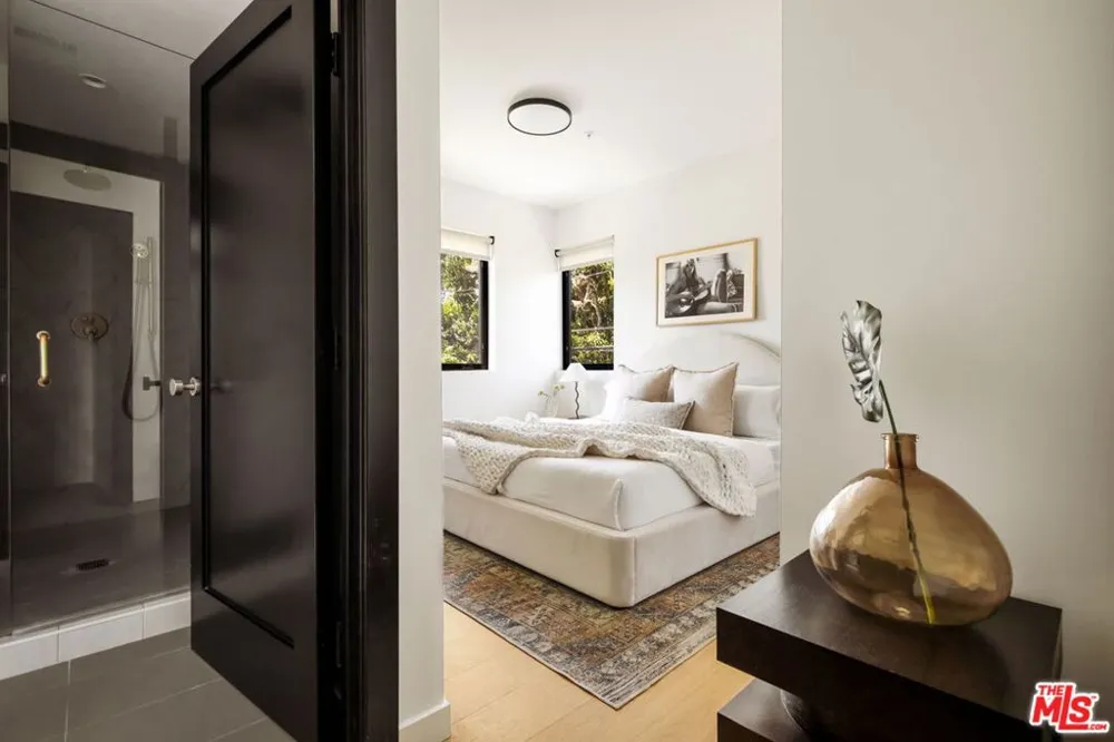 4180 Duquesne Avenue #3 Culver City, CA 90232