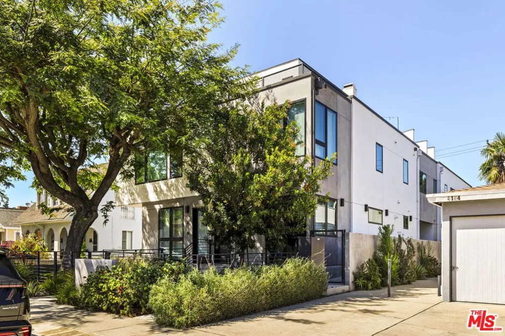 4180 Duquesne Avenue #3 Culver City, CA 90232