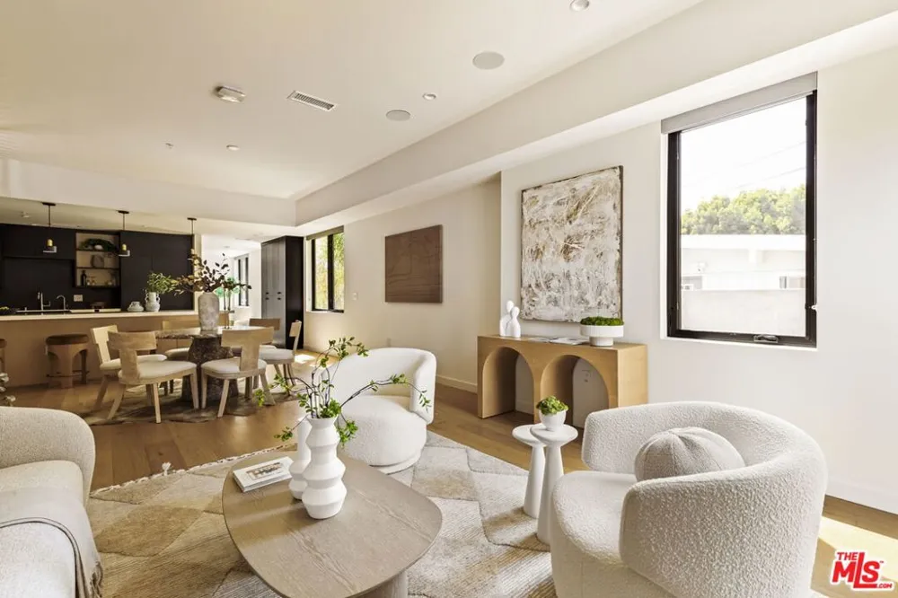 4180 Duquesne Avenue #3 Culver City, CA 90232