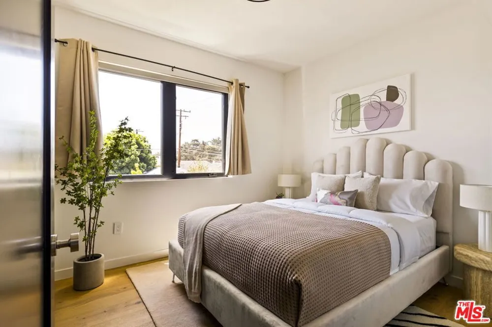 4180 Duquesne Avenue #3 Culver City, CA 90232