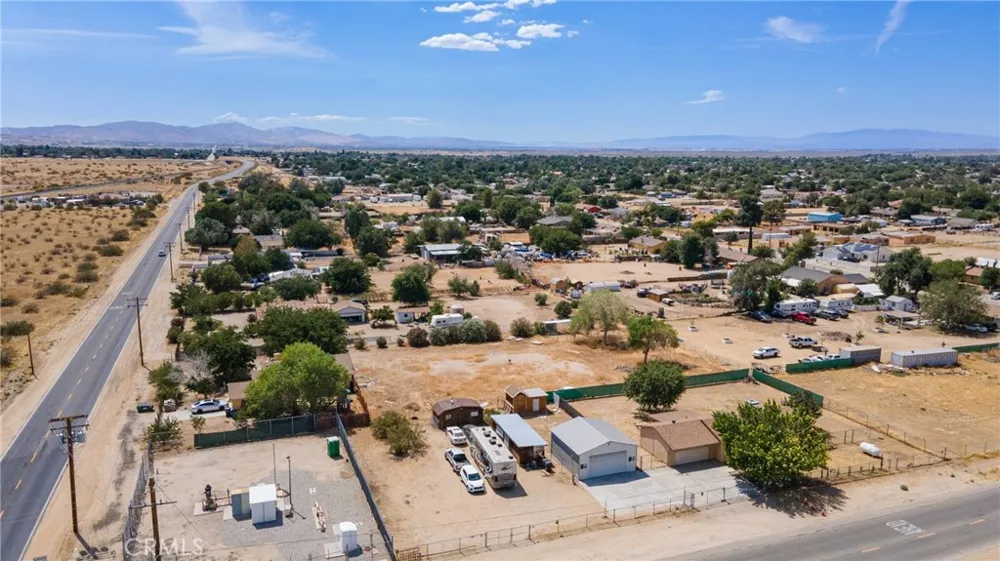 36421 106th E Littlerock, CA 93543