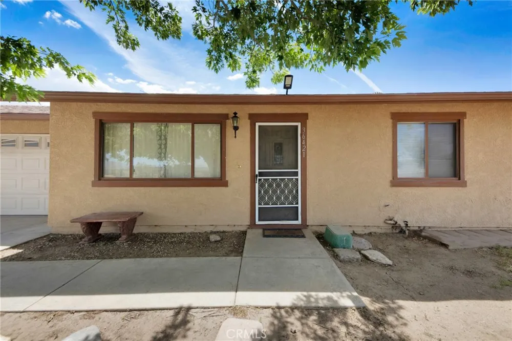 36421 106th E Littlerock, CA 93543