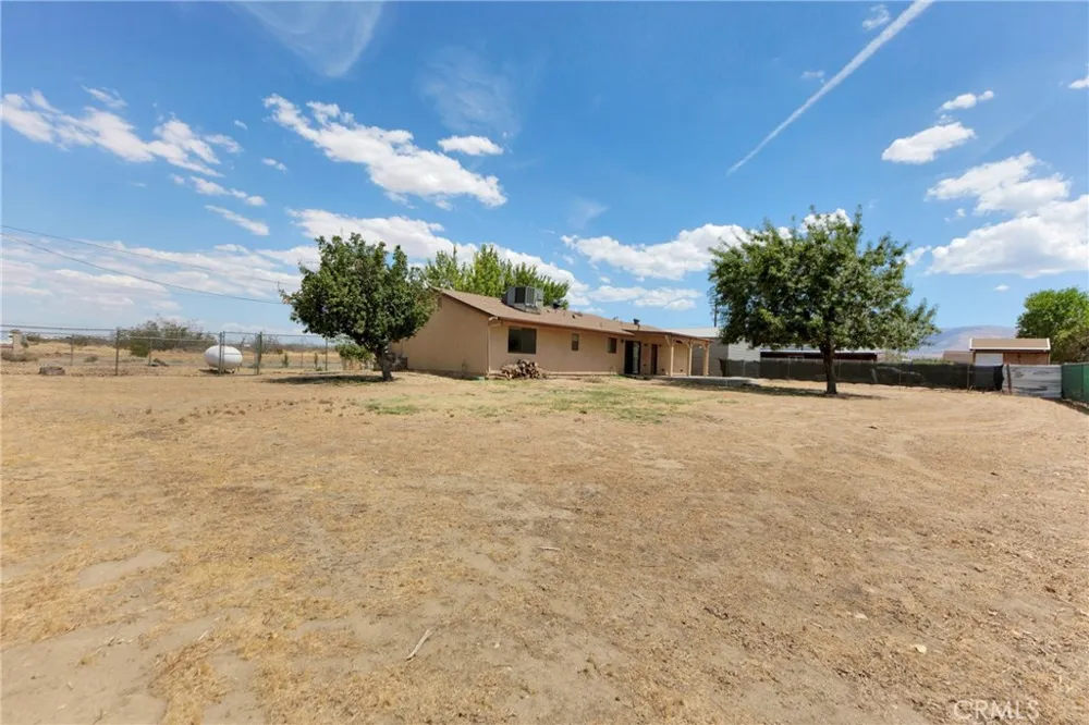 36421 106th E Littlerock, CA 93543