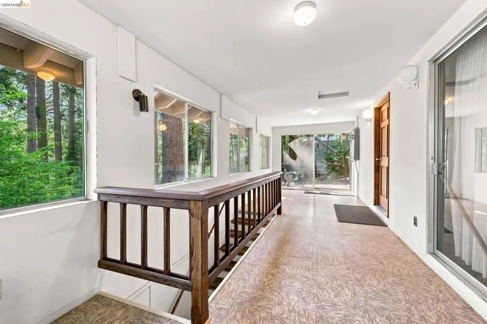25417 David Dr Long Barn, CA 95335