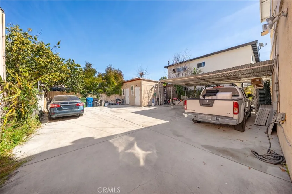 5335 Carlin Los Angeles, CA 90016