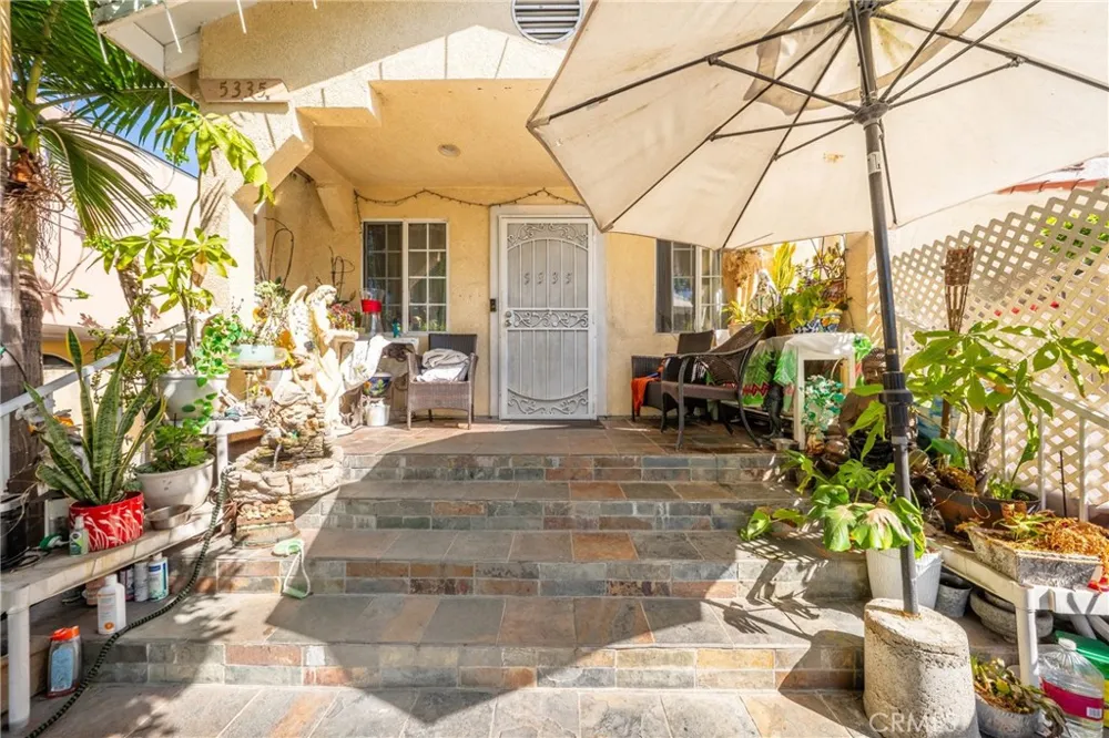 5335 Carlin Los Angeles, CA 90016