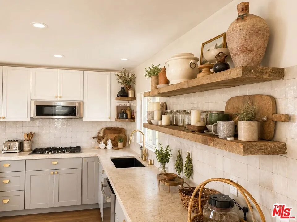 31383 Overcrest Drive Redlands, CA 92374