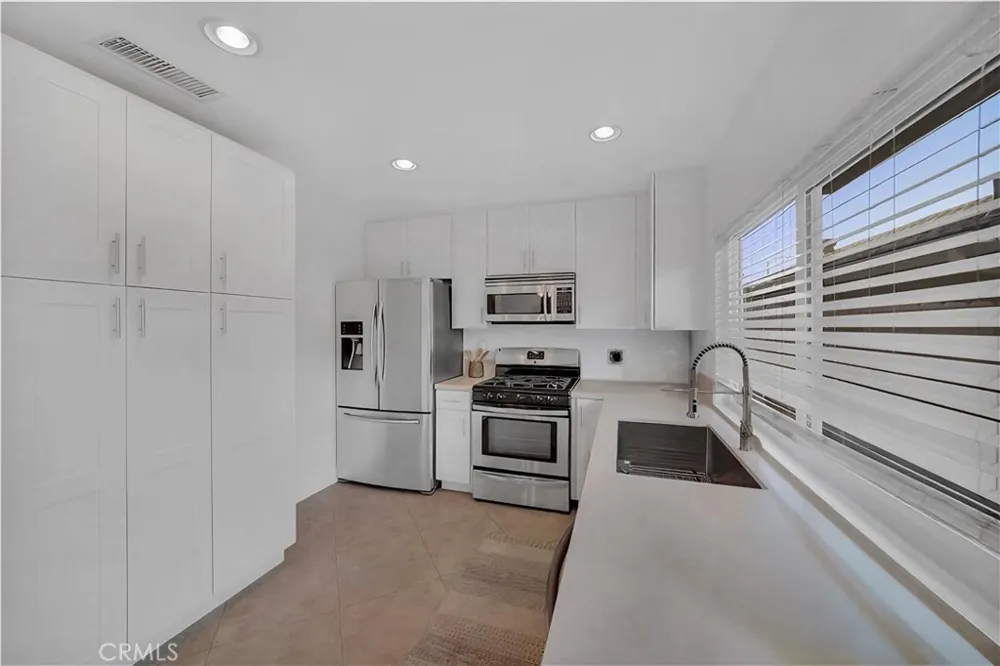 2454 Chinook Drive Placentia, CA 92870