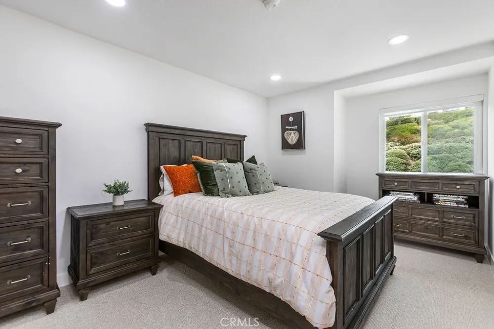 24892 Golden Vista Laguna Niguel, CA 92677
