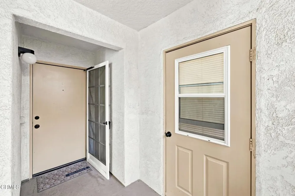 2533 Antonio Drive #101 Camarillo, CA 93010