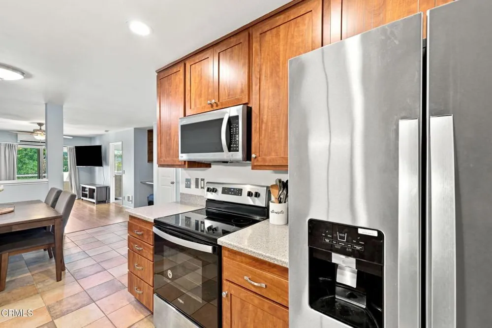 2533 Antonio Drive #101 Camarillo, CA 93010